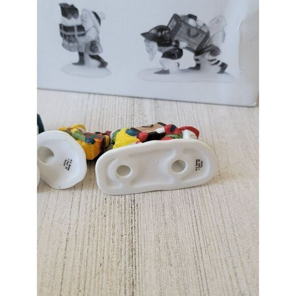 Dept 56 56022 Toymaker Elves Heritage Village collection accessory xmas set - Picture 9 of 9